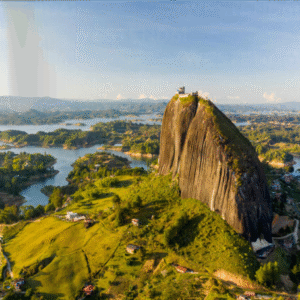 Medellín + Piedra del peñol + Guatapé